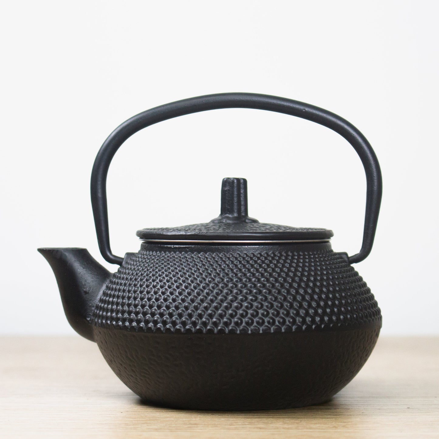 Tetera de Hierro negra 300 ml + Infusión de Berry Berry 50 gr