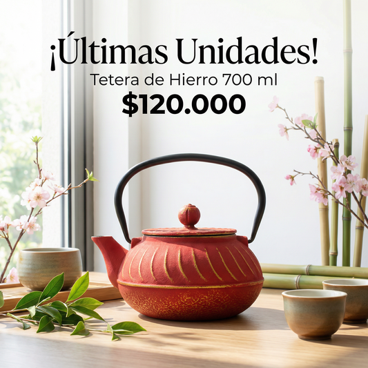Tetera de Hierro Roja con Dorado 700ml